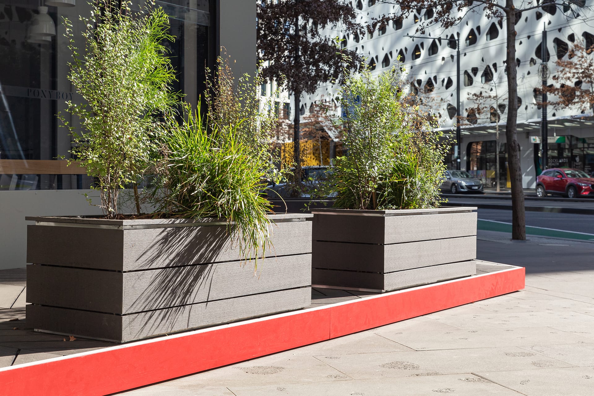 DOCKLANDS OUTDOOR SEATING